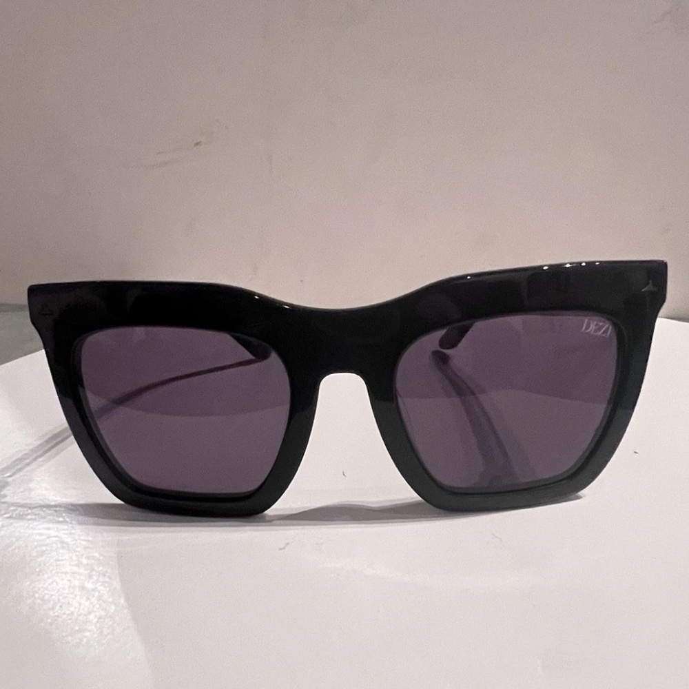 DEZI Fall Back Square Black Frame Sunglasses 53-23 Excellent Stored Condition - Picture 3 of 12